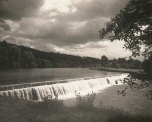 Zschopautal. Wehr in der Zschopau (unweit der Sachsenburger Spinnerei)