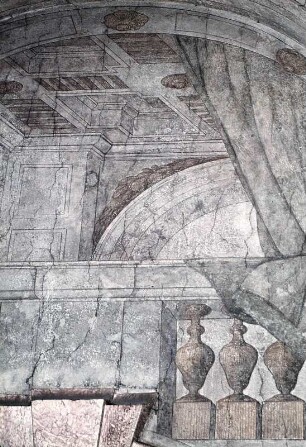 Scheinarchitektur und dekorative Elemente