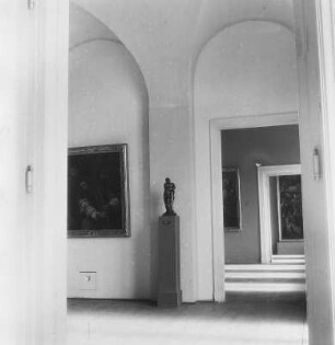 Dresden-Pillnitz. Raumaufnahme. Interimsquartier der Dresdner Gemäldegalerie in Schloss Pillnitz