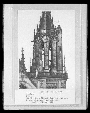 Meißen, Dom, Nördlicher Turm, Beschußstelle mit Ziegelmauerwerk ausgeflickt