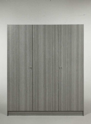 Schrank (Modell 553/1)