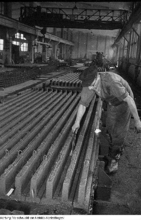 Dresden, Cossebaude. Betonwerk Cossebaude, März 1955