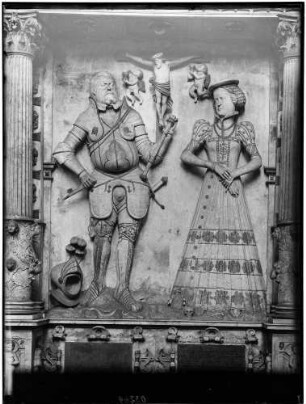 Wertheim Evangelische Stiftstkirche Chor Löwensteinsche Grabkapelle Doppelgrabmal Graf Georg von Isenburg (gestorben 1577) und seiner Ehefrau Barbara von Wertheim (gestorben 1600)