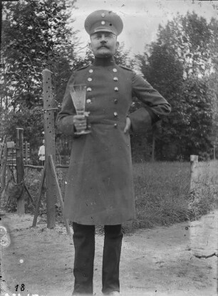 Mann in Uniform