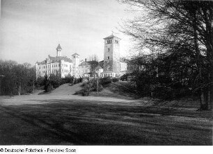 Waldenburg. Schloß Waldenburg (Umbau 1909-1912). Ansicht von Südosten