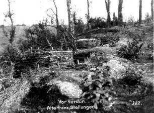 Erster Weltkrieg : Schützengraben