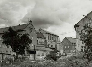 Ehemals Kinderoberbekleidung