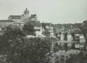 Diez, Stadt : Diez an der Lahn. Teilansicht über die Lahn mit Schloss und Lahnbrücke