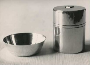 Dose und Schale aus Messing von Werner Oehlschlaeger