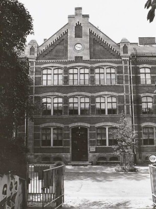 Tännichtschule, Ehemalige Bezirksschule