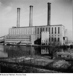 Berlin. Kraftwerk Ernst Reuter (ehemals Kraftwerk West)