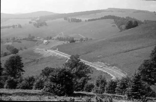 Belchenstraße mit Blick ins Tal am Wiedener Eck