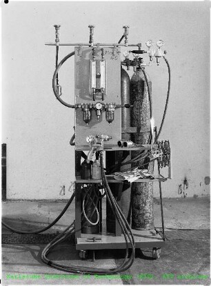 Flammspritzanlage im Institut für Neutronenphysik und Reaktortechnik (INR)