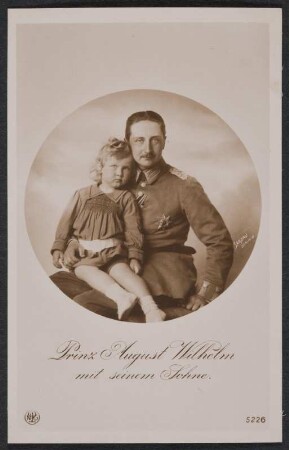 Postkarte mit Prinz August Wilhelm und Sohn