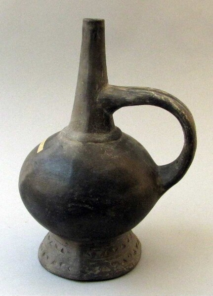 Clay vessel