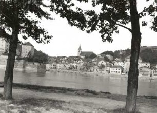 Passau, Stadtansicht : Passau. Blick über die Donau auf Unterhaus und Ilzstadt