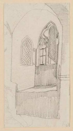 Nische mit gotischem Masswerkfenster