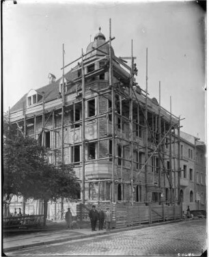 Karlsruhe Wohnhaus gegenüber vom Künstlerhaus Ecke Karlstraße und Sophienstraße Außenansicht