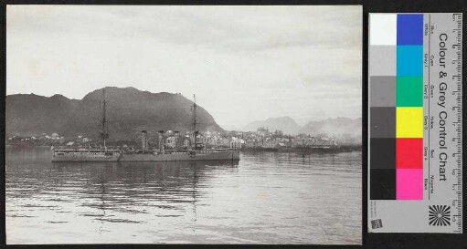 Foto der S.M.S. Dresden vor Aalesund