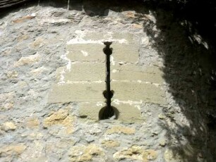 Stadtbefestigung - Wehrturm (Bürgerturm)-Ansicht von Süden - oberer Bereich mit Schießscharte (Schlüsselloch-Steigbügelscharte)