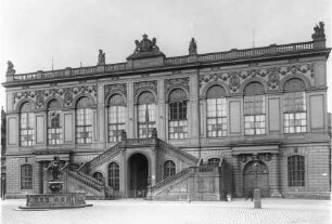 Residenzschloss & Stallgebäude (Johanneum)
