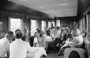 Karlsruhe: Pressekonferenz im Salonwagen DB D501 Karlsruhe-Freiburg, Lufthansa