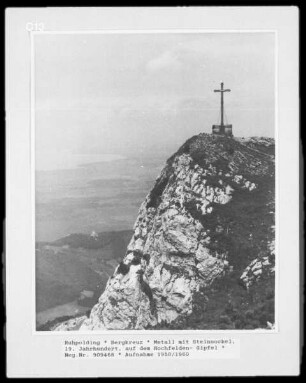 Kreuz auf dem Hochfelden-Gipfel