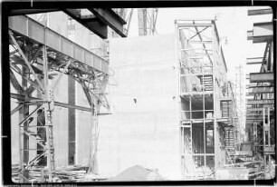 Bau Me 830 Lager und Maschinenraum