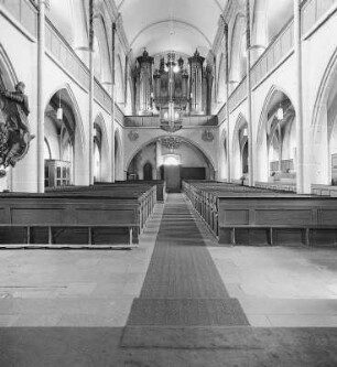 Ehem. Marienstiftskirche heute Ev. Pfarrkirche; Lich, Kirchenplatz 13, Kirchenplatz 17