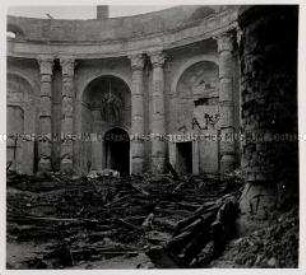 Berlin, Zerstörte Sankt-Hedwigs-Kathedrale, innen