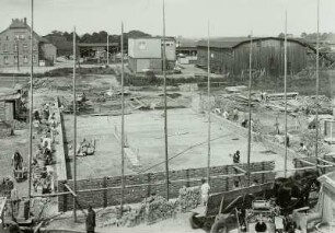 Güstrow. Blick über die Baustelle Schlachthof (1928-1932) zur Speicherstraße