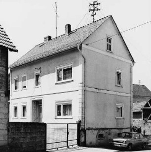 Hünstetten, Quellenstraße 9