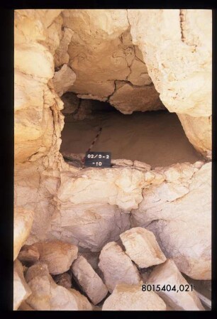 Ä02/5-2 Cache in Shelter 2
