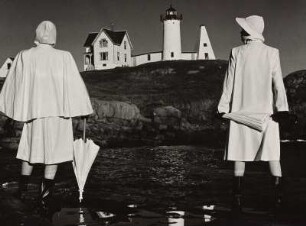 Modeaufnahme vor dem Leuchtturm (Mademoiselle)