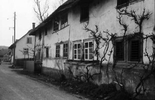 Büsingen: Alte Häuser am Rhein