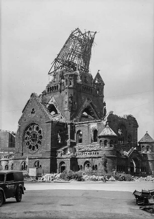 Dresden-Altstadt, Wettiner Platz. Ruine der Jakobikirche