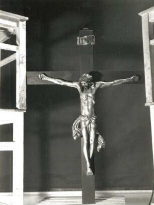 Kruzfix (A. 20. Jh. ?; Gips?; vergoldet), katholische Kirche, Bützow