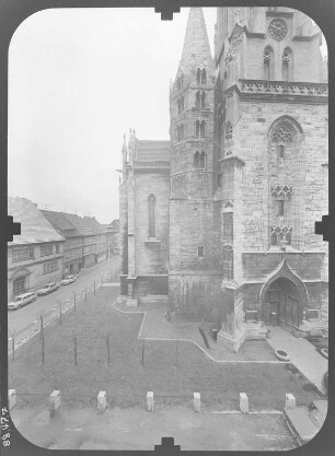 Mühlhausen. Marienkirche (Thomas-Müntzer-Gedenkstätte, Baubeginn 14. Jh.). Teilansicht von Westen