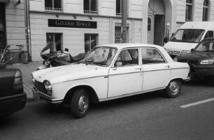 Berlin : In Berlin, Peugeot 204