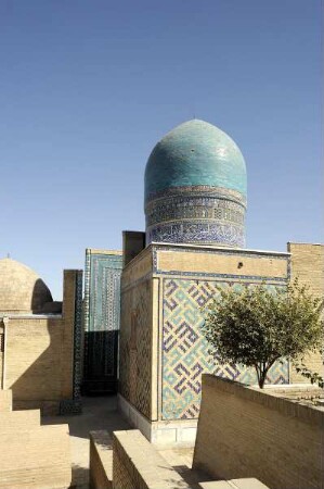 Mausoleum Tuman Aka