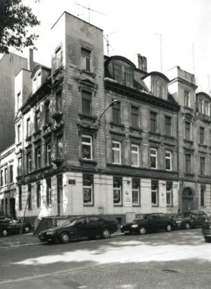 Leipzig-Plagwitz, Amalienstraße 28. Wohnhaus mit Laden. L. V. 19. Jh.. Straßenansicht