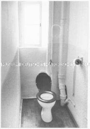 Toilette (Altersgruppe 18-21)