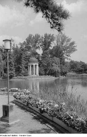 agra-Park, Blick zum Monopteros