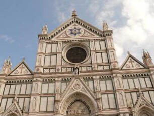 Fassade der Franziskanerkirche Santa Croce