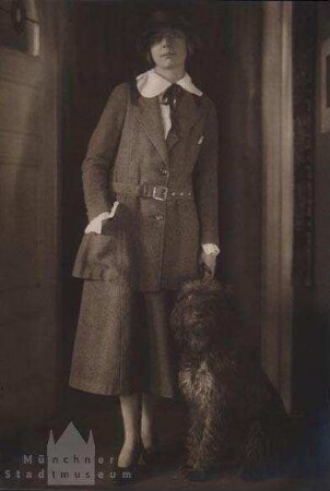 Frau mit Hund