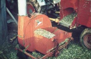 Fotografie: Ein- und Auslagerungstechnik, Wurfgebläse, Maissilage, Gelenkwelle