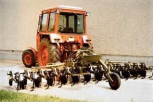 Pflegegeräte für Flach- und Dammreihenkulturen P 440