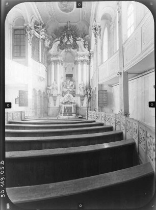 Müglitztal-Weesenstein. Schloss Weesenstein, Schlosskapelle (1738-1741; J. G. Schmidt). Inneres zum Altar