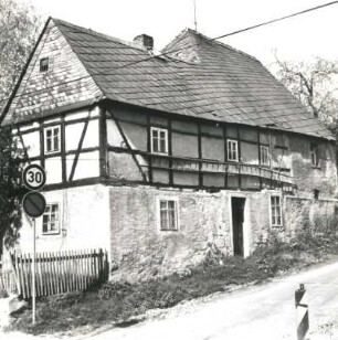 Colditz-Hohnbach, Geithainer Straße 12. Winkelhof (18. Jh.). Eingangsseite