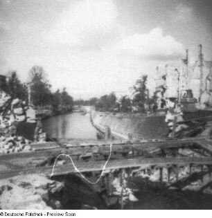 Berlin. Zerstörte Herkulesbrücke über den Landwehrkanal. Blick nach Westen